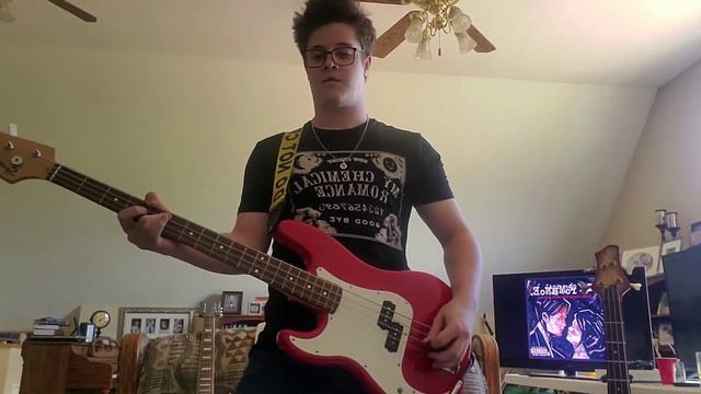 I'm Not Okay (I Promise) - My Chemical Romance (Bass Cover) смотреть онлайн