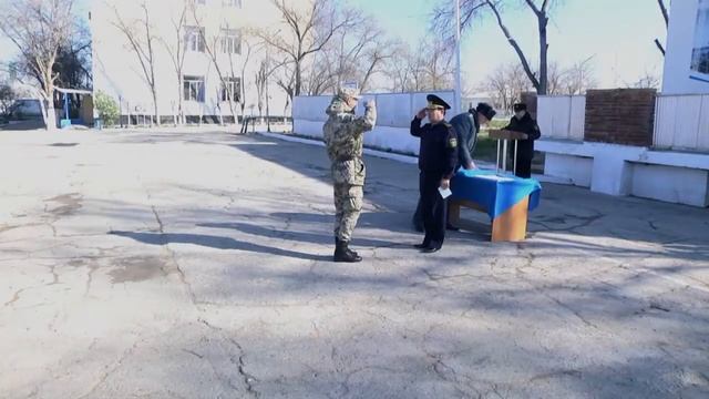 В Актау военнослужащие инженерно-саперной базы получили награды смотреть онлайн
