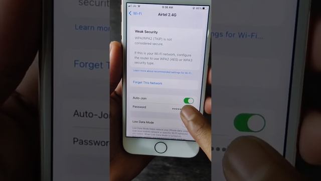 How to Share Wi-Fi Password in iOS 16 |This feature is really helpful 😍 смотреть онлайн
