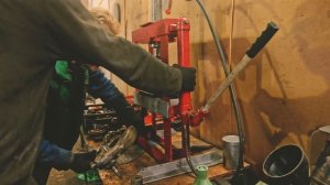 Chevrolet Tahoe 900 замена сайлентблоков и шаровых опор в алюминиевых рычагах