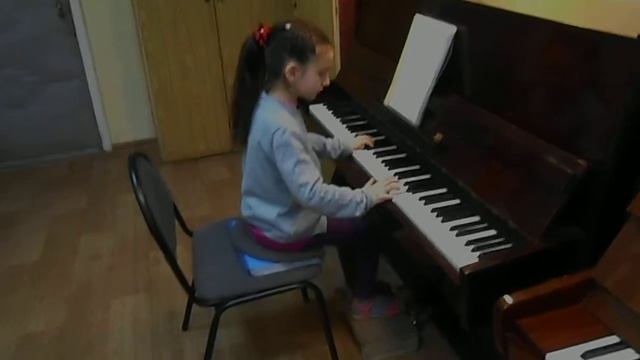1 И. С. Бах Менуэт ре минор Иноземцева Екатерина 8 лет фортепиано 18.02. 2015 смотреть онлайн