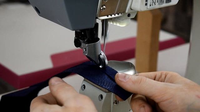 Aurora A-591-D - колонковая машина с 3-м продвижением смотреть онлайн