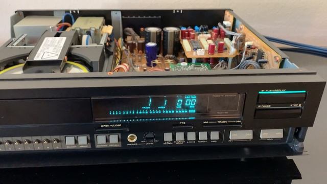 Marantz CD-94 MK2 CD Player 220/240V Version Test After Replacing Belts смотреть онлайн