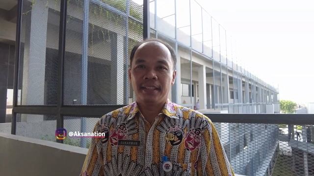 BERASA ELITNYA!!! REVIEW WAJAH BARU SMAN 96 YANG BARU DI RENOVASI TOTAL смотреть онлайн