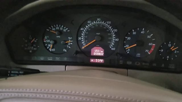 Bringatrailer.com Cold Start of Mercedes-Benz S500 Grand Edition смотреть онлайн