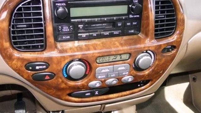2004 Toyota Sequoia 4x4 Limited 7-Passenger смотреть онлайн