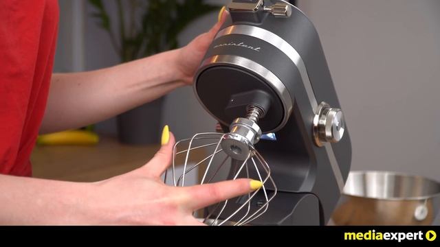 Robot planetarny ELECTROLUX EKM5540 смотреть онлайн