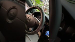 Девушка тупит. Шевроле Эйрбэг