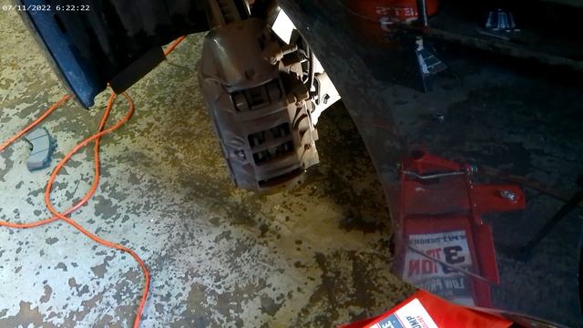 2018 lexus ls500 f-sport front brake pad change (part 1) смотреть онлайн
