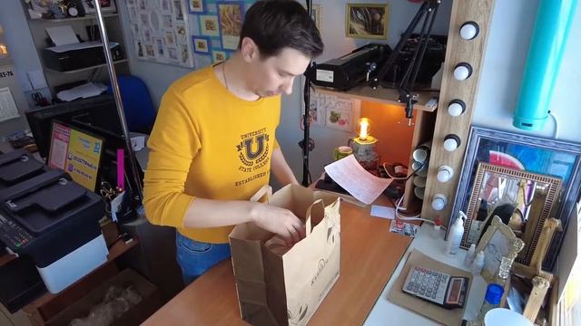 Мы получили небольшой подарок от RISO смотреть онлайн