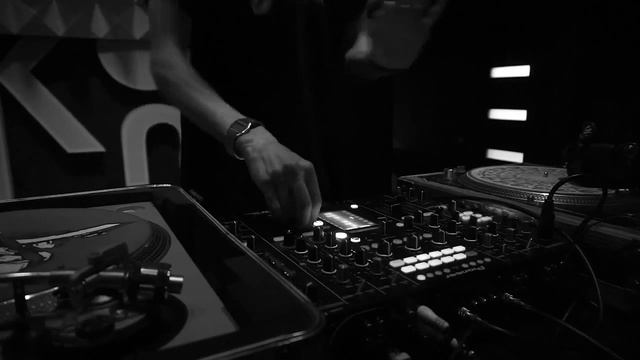 Бассота Именины Black & White смотреть онлайн