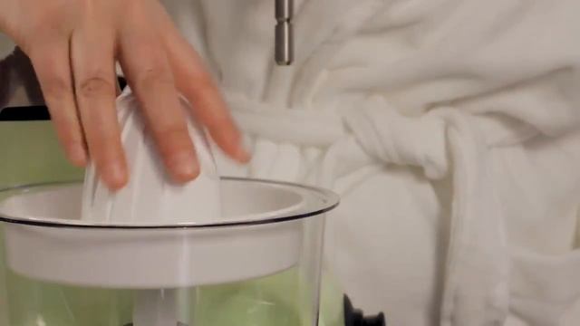 07 Die Assistent-Zitruspresse bei Der-Bioladen.de смотреть онлайн