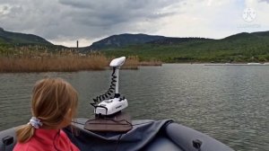 Испытание носового электромотора Haibo IPingvin 65 lbs. И трофейная рыбалка с дочкой.