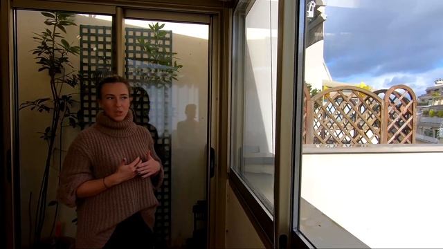 Сколько стоит 40кв в Париже. Студия для жизни и инвестиций. РУМ-ТУР. смотреть онлайн