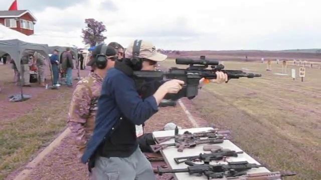 KAC M110 SASS/SR-25 EM Carbine/Compact 7.62mm Battle Carbine at the Range DefenseReview.com (DR) смотреть онлайн