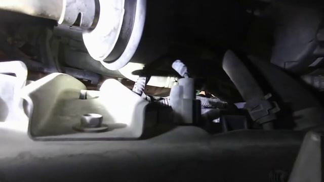 2004 Removing Starter Honda Element (part 1) смотреть онлайн