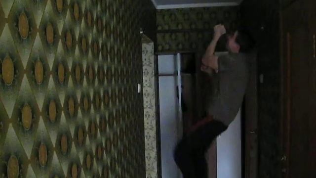 Подтягивания на одной руке / pull-UPS on one hand смотреть онлайн
