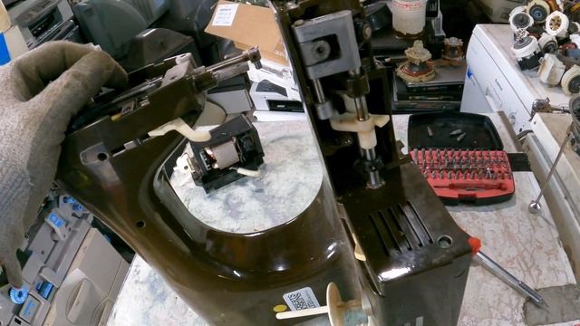 Sewing Machine Scrap out!! смотреть онлайн