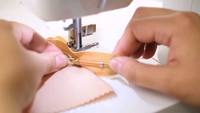 Лапка для молнии узкая с адаптером Aurora, арт. AU-162 смотреть онлайн