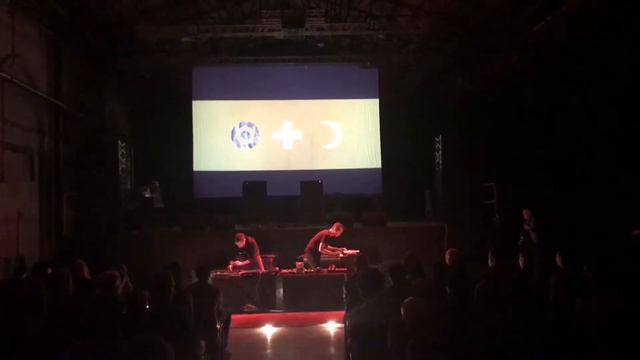 Stefano Pilia + Massimo Pupillo: ◉ ╋ ◑ | Live at Fabbrica Europa - Firenze смотреть онлайн
