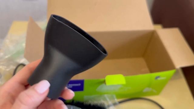 Быстрая укладка! Обзор фен-щетки Kitfort KT-3236. смотреть онлайн