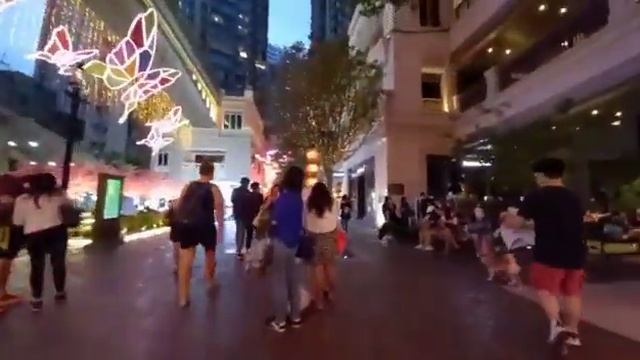 Beautiful place in Hongkong Lee tung Avenue Wan Chai смотреть онлайн