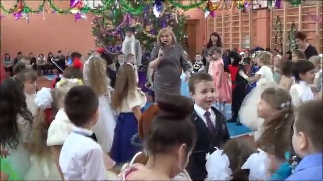 Новогодний праздник для первоклассников смотреть онлайн