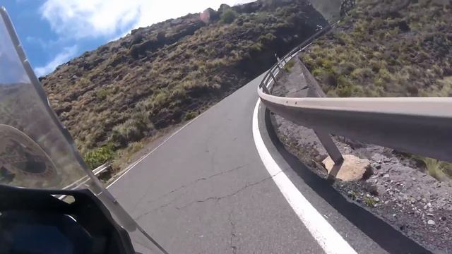 Honda NC 750 X in Gran Canaria - Everything The Motorcycle Rider Needs - Part 5 смотреть онлайн