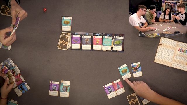 ДОЛИНА ТОРГОВЦЕВ: играем в колодостроительную настольную игру смотреть онлайн