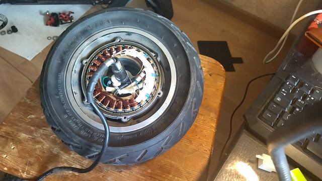 Kugoo m4 Замена подшипника заднего мотор колеса смотреть онлайн