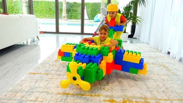 Vlad and Niki Ride on Toy Airplane & play with toys смотреть онлайн