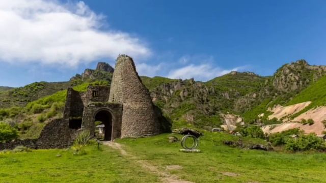 Памятники-достопримечательности в Нагорном Карабахе. смотреть онлайн