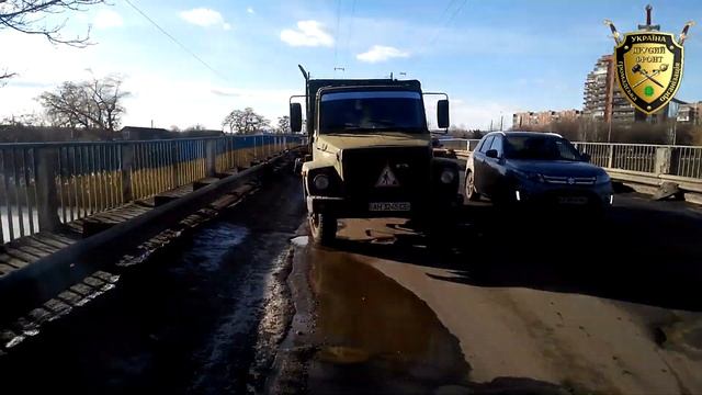 "Новые технологии" ремонта дорог!? Опять с..ка, разбили телефон! А самое главное-КТО!? смотреть онлайн