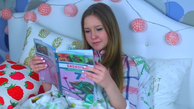 Лайфхаки Для Школы // Школьные Лайфхаки + Шпаргалки смотреть онлайн