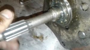 Ремонт КПП + сцепление Москвич / почему воет коробка?Всё быстро легко и понятно!