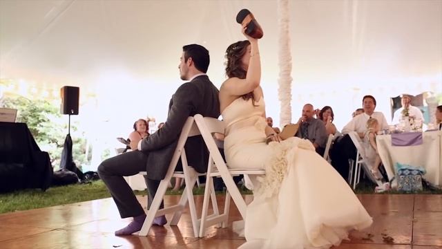 Shoe Game Honeymoon Surprise with Stuart and Rachel смотреть онлайн