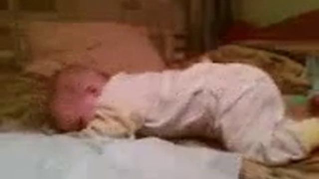 10.03.11 Арсюша ползает, как гусеница смотреть онлайн