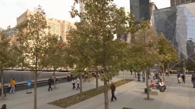 A Look at the 9/11 Memorial смотреть онлайн