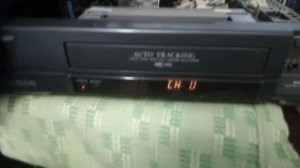 Обзор видеомагнитофона SHARP из 1992 года