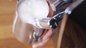 Кофемашины De'Longhi Dinamica ECAM 350.15.B. Традиционный капучинатор