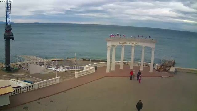 Вебкамера "Ротонда". Запись 01.02.2016 17:00:01 смотреть онлайн
