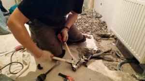 Перенос радиатора на трубах rehau. (Повторная публикация, изменена музыка)