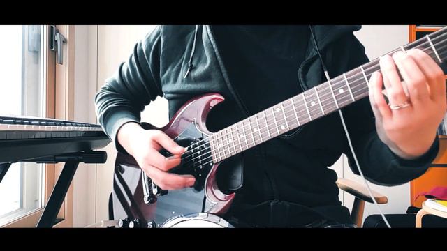 QUEEN : Don't Stop me now(Guitar Cover) смотреть онлайн