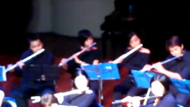 Ringo Chan with the Philippine Flute Society Flute Orchestra смотреть онлайн