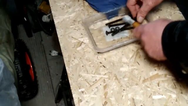 Самый лучший способ от ржавчины. Продолжаем реставрировать старый стол смотреть онлайн