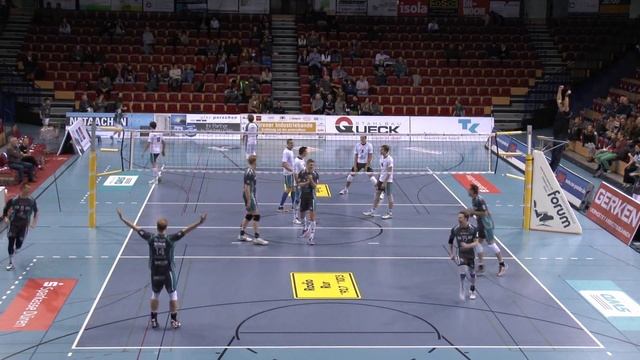 Amazing Volleyball spike by Steven Hunt смотреть онлайн