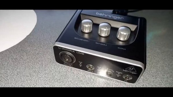 Behringer U-PHORIA UM2 мнение .