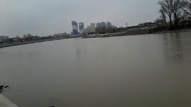 2017. Краснодар. Прогулка по кубанонабережной. ч 1. (0047). смотреть онлайн