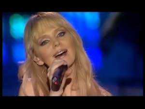 Валерия - Обо мне вспоминай (Концерт @ Страна Любви, Кремль 2003)