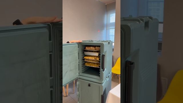 Чем кормят детей в школах?￼